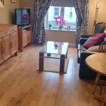 Town Centre Apartment トリム エクステリア 写真