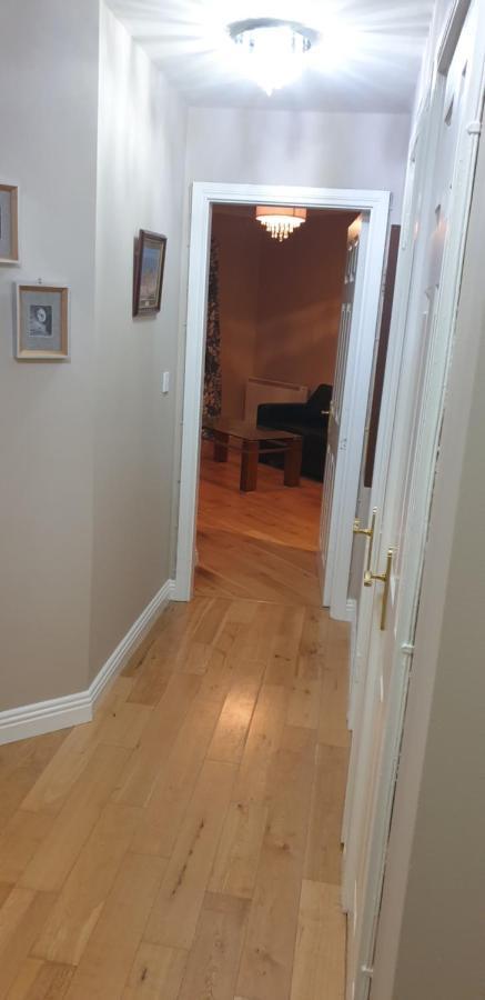 Town Centre Apartment トリム エクステリア 写真